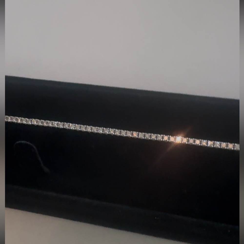 MEMOIRE 18K WHITE GOLD DIAMOND TENNIS BRACELET - 2CT